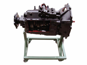 斯太尔手动变速器模型实训台(图1) 斯太尔手动变速器模型实训台(图1)