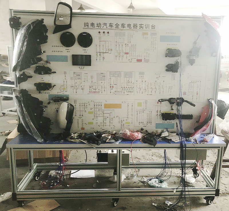 吉利EV300车身电器实训装置,吉利EV300车身电器实训设备(图1)