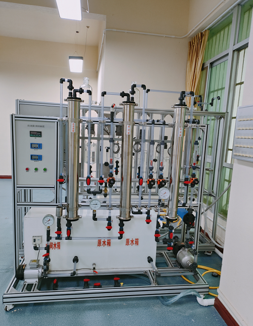 多功能膜分离实验装置(图1) 多功能膜分离实验装置(图1)