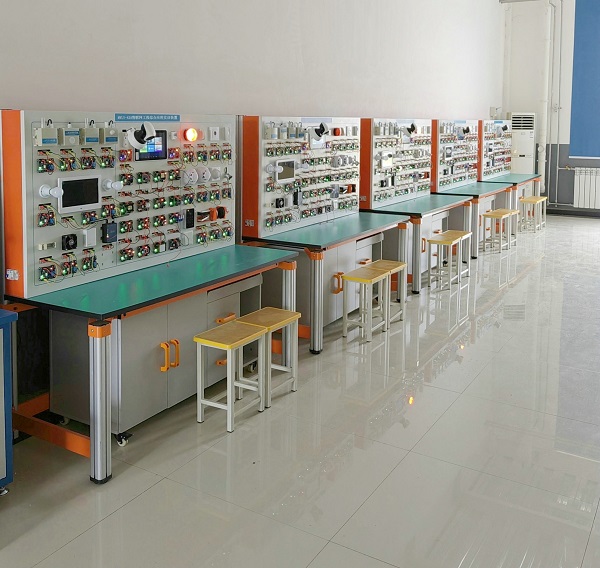 物联网工程综合应用实训装置(图1) 物联网工程综合应用实训装置(图1)