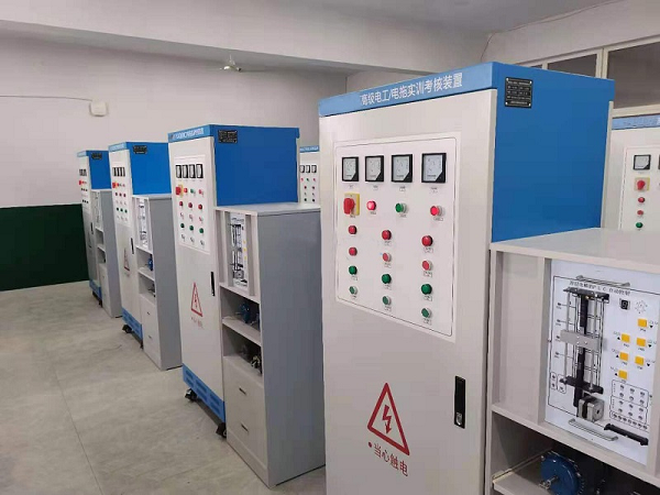 高级电工实训基地建设方案(图2) 高级电工实训基地建设方案(图2)