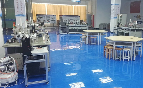 智能制造自动生产线实训系统(图2) 智能制造自动生产线实训系统(图2)