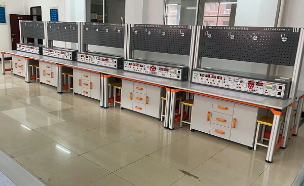 电子技术实验室简介(图1)