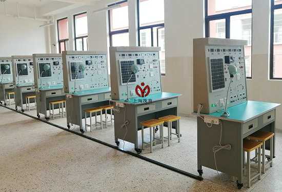 光伏发电实训室简介(图2) 光伏发电实训室简介(图2)