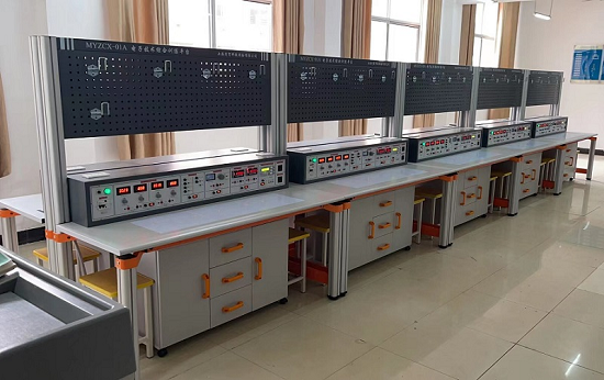 电子技术实训中心简介(图1) 电子技术实训中心简介(图1)