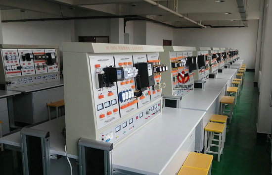 黑山县公共实训基地初级维修电工实训室项目(图2) 黑山县公共实训基地初级维修电工实训室项目(图2)