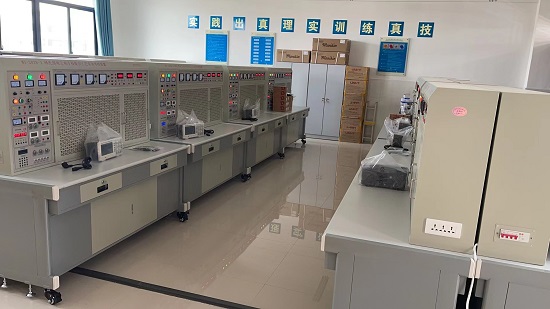 广西安全工程职业技术学院电工电子实训装置交付使用(图1) 广西安全工程职业技术学院电工电子实训装置交付使用(图1)