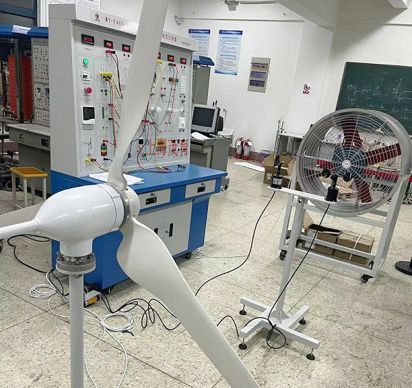 江苏海洋大学风力发电教学实验装置交付使用(图1)