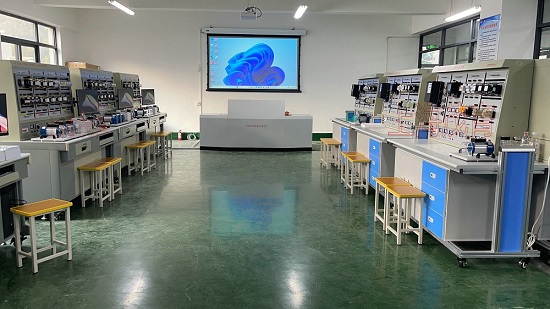 织金县中等职业学校维修电工实训室中标公告(图1) 织金县中等职业学校维修电工实训室中标公告(图1)