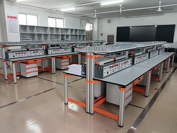 电工电子创新教育平台(图1) 电工电子创新教育平台(图1)