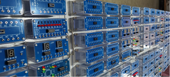 初中级电工技术综合应用创新实训考核装置(图3) 初中级电工技术综合应用创新实训考核装置(图3)