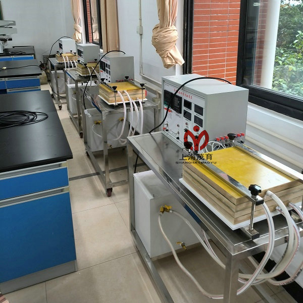 稳态导热系数测定仪实验装置(图1) 稳态导热系数测定仪实验装置(图1)