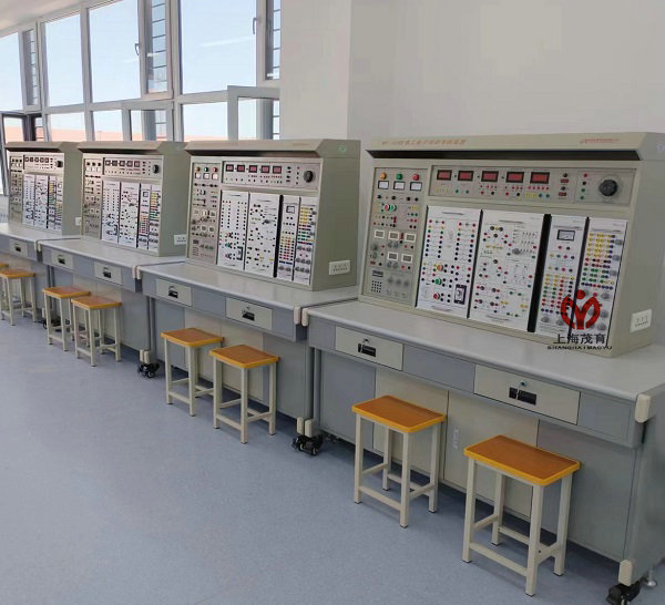 青岛西大技校机电实训室设备项目(图1) 青岛西大技校机电实训室设备项目(图1)