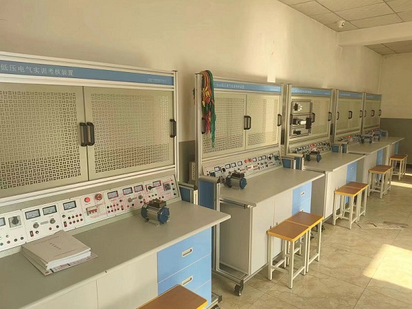 孝义市安和安全培训有限公司低压电气实训室交付使用(图1)