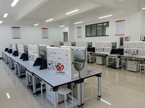 传感器检测与转换技术综合实验装置(图1)