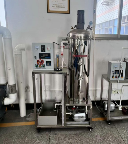 好氧堆肥实验装置(图1)