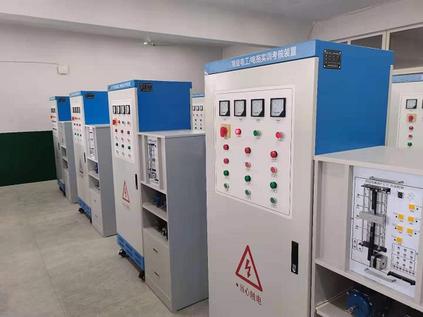 长春市九台区职业技术教育中心电工实训柜建设项目(图2) 长春市九台区职业技术教育中心电工实训柜建设项目(图2)