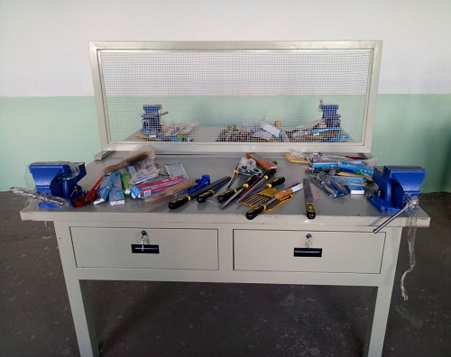 广西医科大学钳工实训室项目(图1)