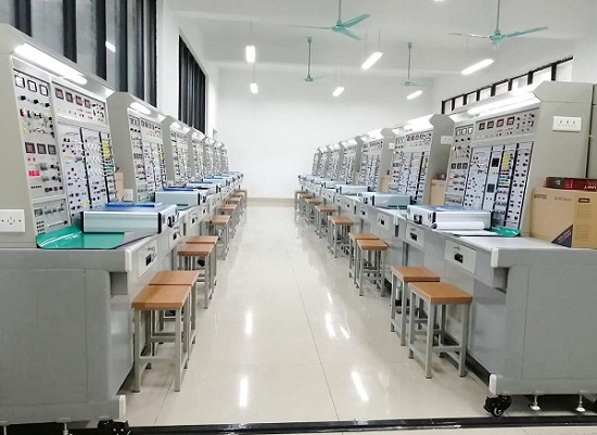 技工学校实训室设备建设方案(图4) 技工学校实训室设备建设方案(图4)