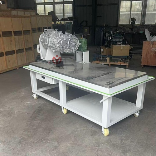 新能源汽车电驱动总成装调与检修工作平台(图1)