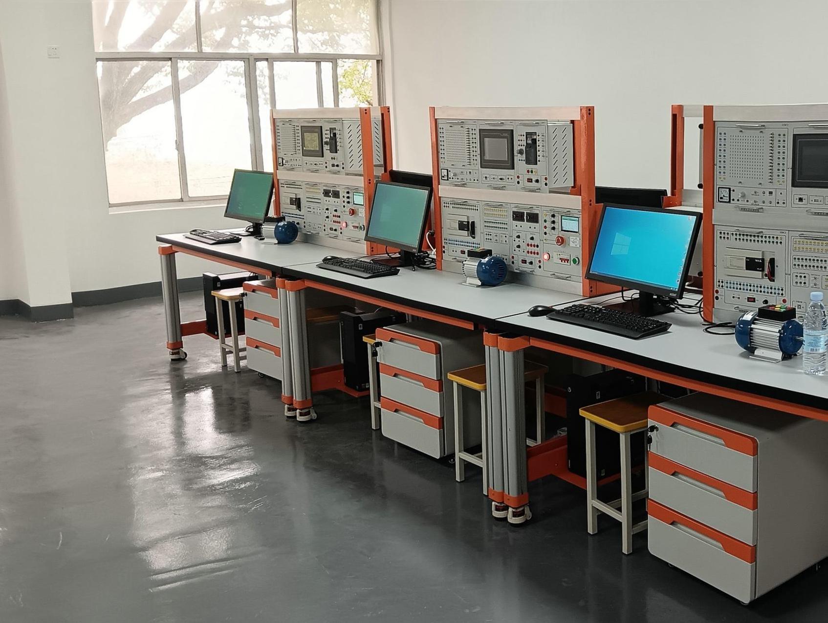 PLC可编程控制器综合实训平台(图1)