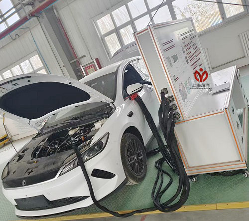 整车故障设置与检测连接平台(图2)