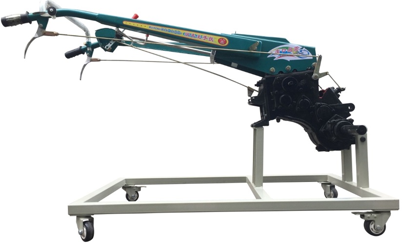 手扶拖拉机底盘解剖模型(图1) 手扶拖拉机底盘解剖模型(图1)