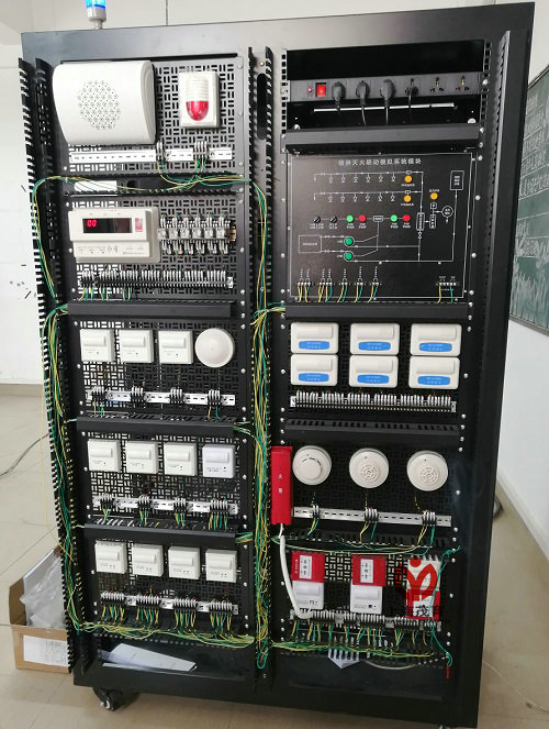 火灾报警及联动系统实训平台交付使用(图3) 火灾报警及联动系统实训平台交付使用(图3)
