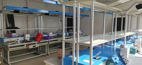 计算机组装与维护实验台交付使用(图2) 计算机组装与维护实验台交付使用(图2)