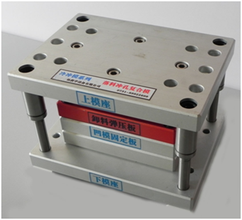 透明注塑成型模拟机项目交付使用(图2) 透明注塑成型模拟机项目交付使用(图2)