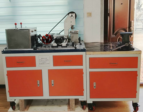 中标南水北调天津分公司电工工作室设备交付使用(图4)