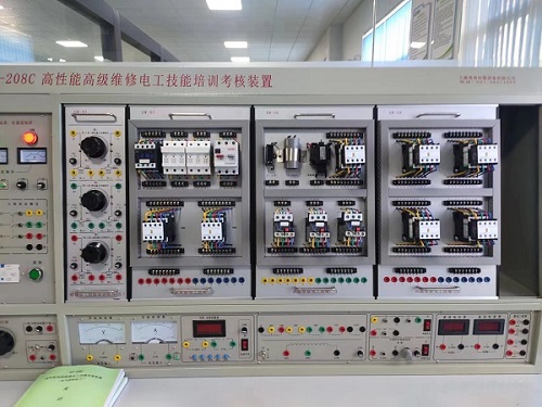 长江三峡通航管理局升船机管理处维修电工实训装置项目(图1) 长江三峡通航管理局升船机管理处维修电工实训装置项目(图1)